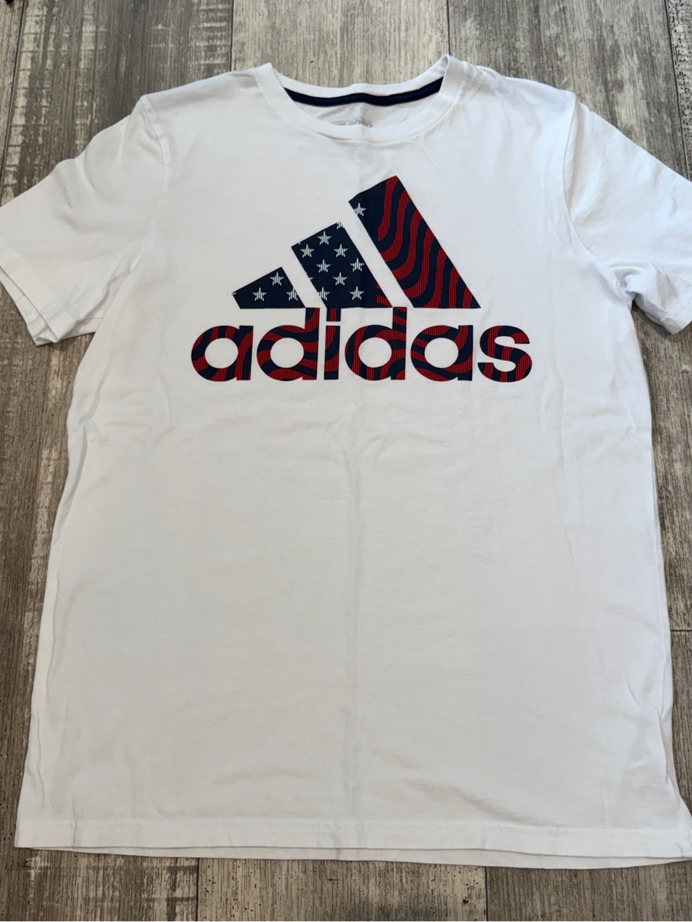 AdidasyWhite Short-Sleeve Tee with Red & Blue Flag Logo Youth Large